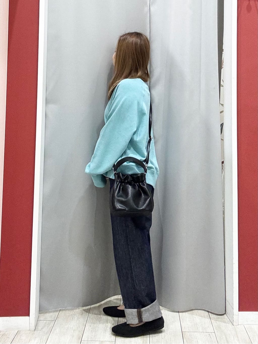 shioさんの「SHOO･LA･RUE｜【S-LL】程よい甘さが魅力 ギャザー切り替えフリルシャツ」を使ったコーディネート