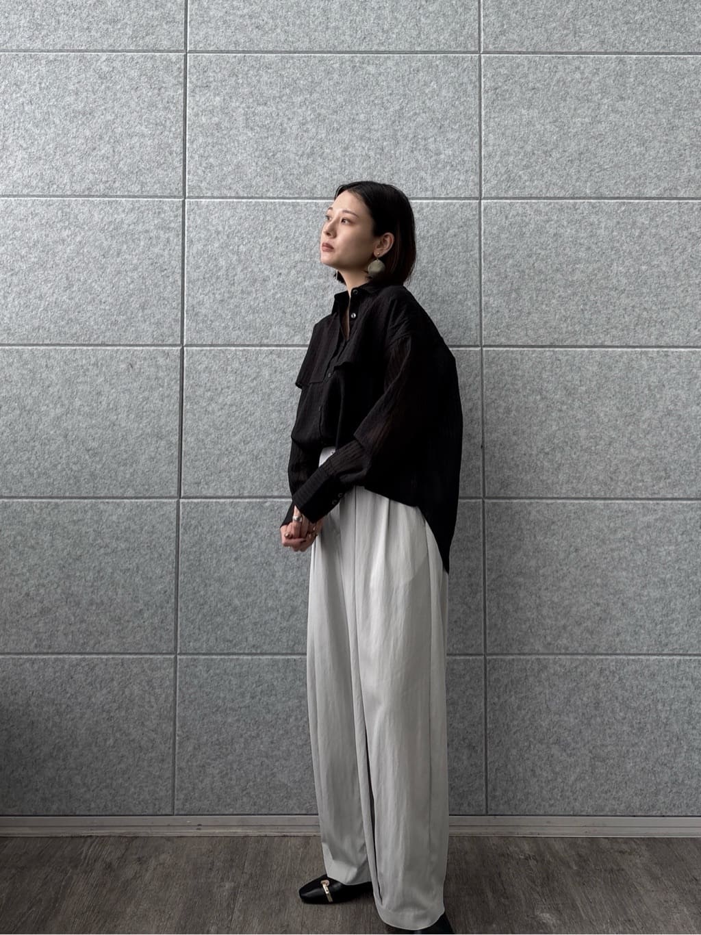 ayanoさんの「INDIVI｜【接触冷感】ファインシアーブラウス」を使ったコーディネート