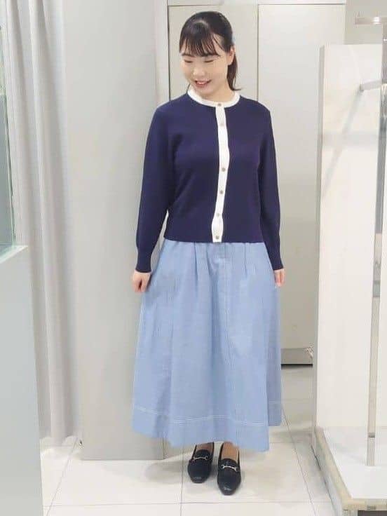 AZUSAさんの「Reflect｜【アンサンブル可】バイカラーカーディガン」を使ったコーディネート