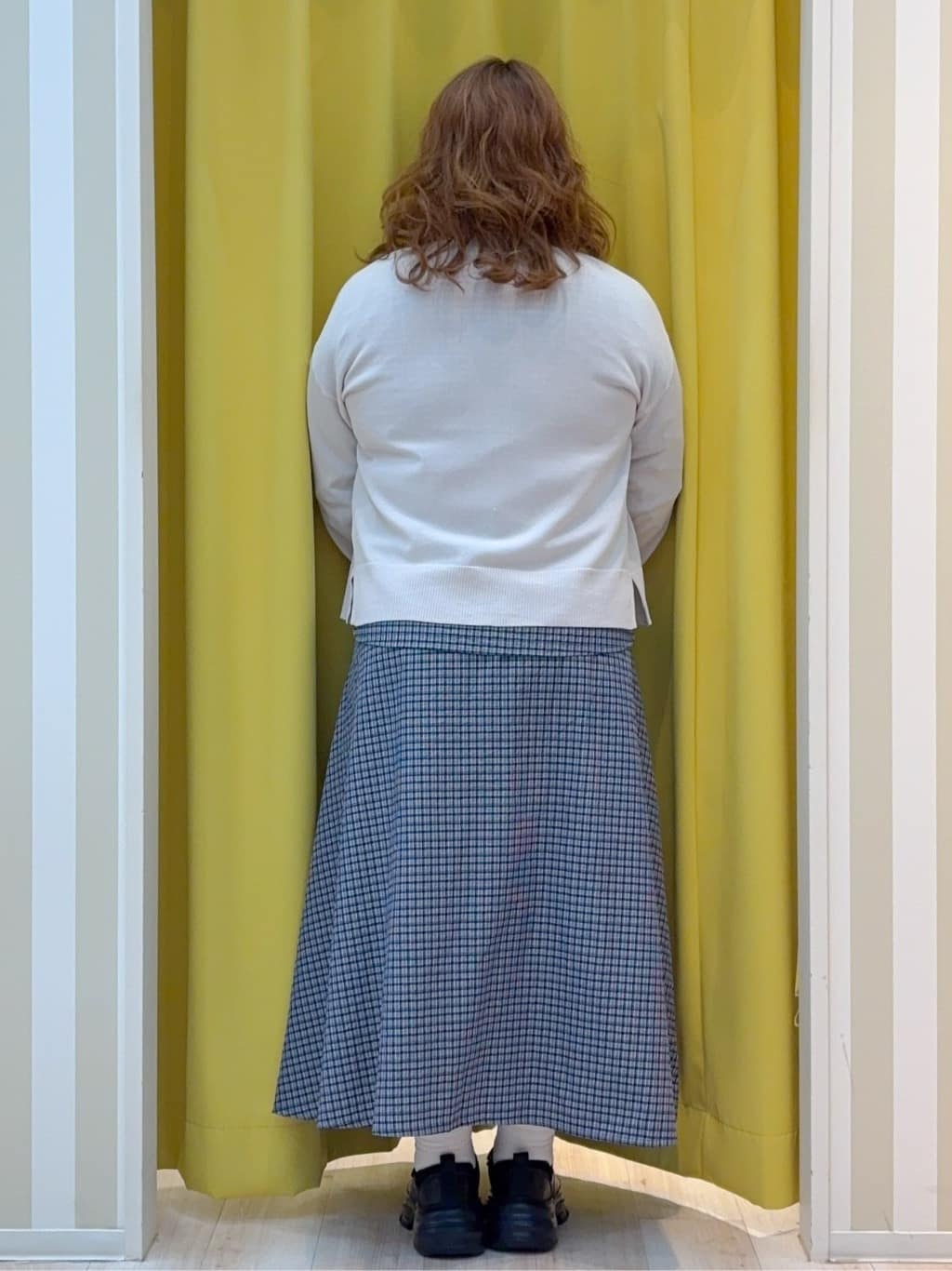 kotoさんさんの「SHOO･LA･RUE｜【セットアップ可/洗濯機可】上品チェックが好印象 ゆるさら6分袖ブラウス」を使ったコーディネート