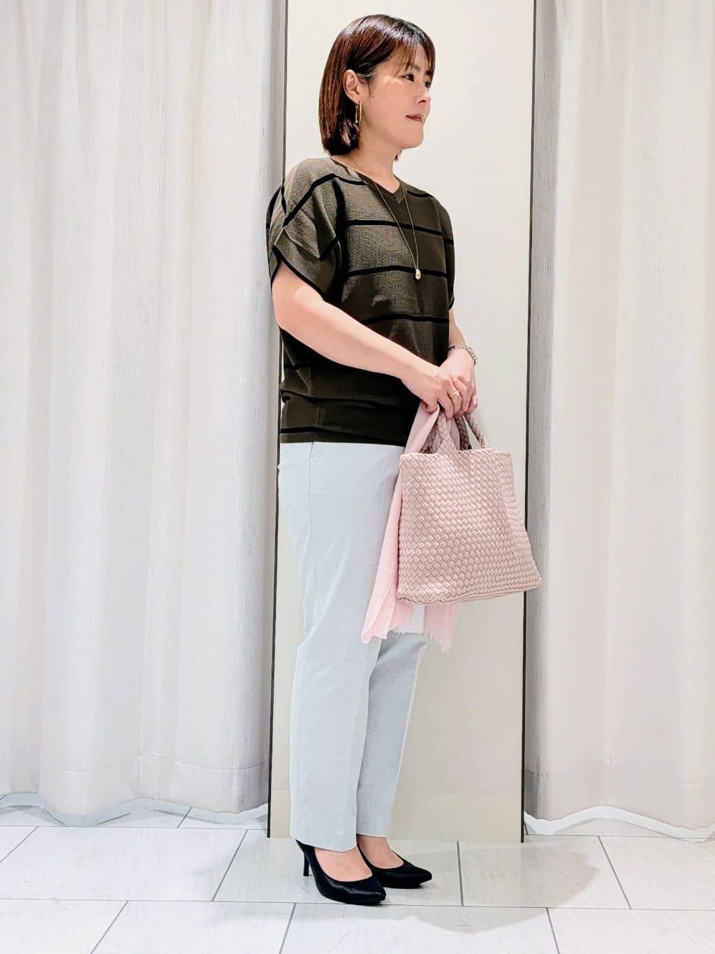 Onumaさんの「UNTITLED｜【接触冷感/洗える/後ろウエストゴム】オックステーパードパンツ」を使ったコーディネート