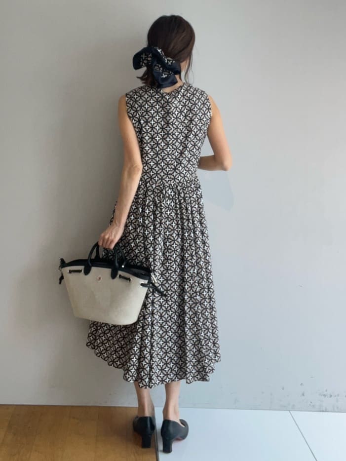misaさんの「DRESSTERIOR｜【otonaMUSE5月号掲載/ウォッシャブル】オーバーラップサークル ノースリーブドレス」を使ったコーディネート