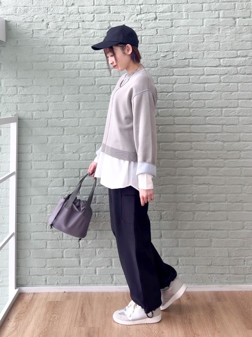 𝐜𝐡𝐢𝐤𝐚さんの「SHOO･LA･RUE｜【2点セット/洗濯機可/S-LL】着回しがきく もちもちハイネックニット+裾シャツインナー」を使ったコーディネート