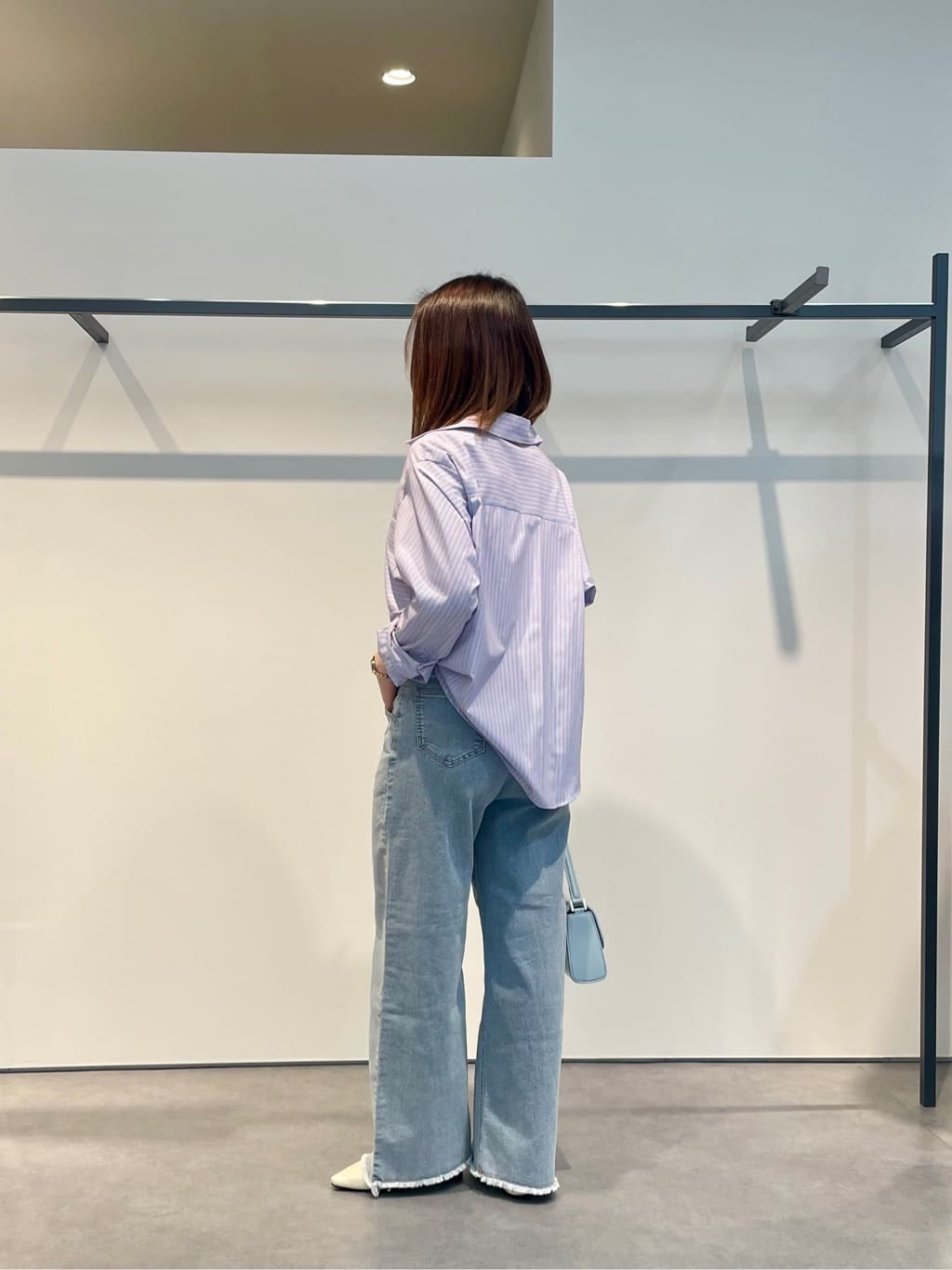 amiさんの「INDIVI｜Timeless｜ビッグポケットフォルムシャツ【接触冷感】」を使ったコーディネート