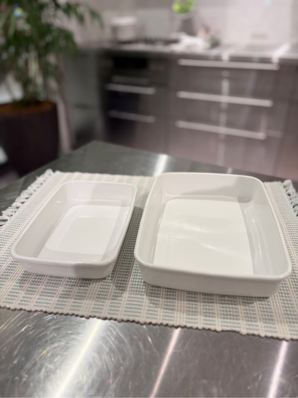 muuさんの「212 KITCHEN STORE｜野田琺瑯 ホワイトシリーズレクタングル浅型S」を使ったコーディネート