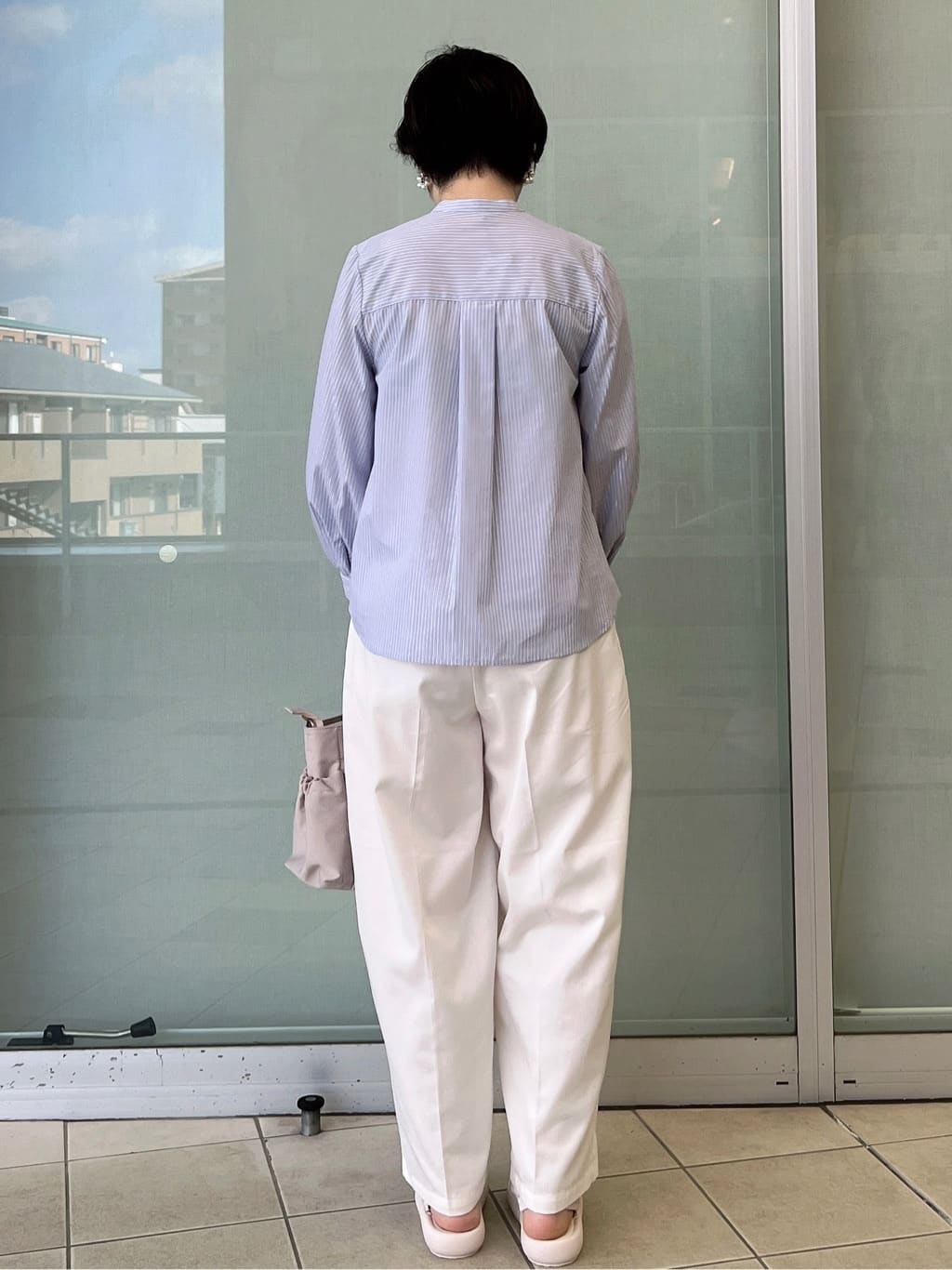 yo-koさんの「OPAQUE.CLIP｜フリルキーネックシャツ【洗濯機OK／イージーアイロン／防シワ】《XS～LL／7col》」を使ったコーディネート