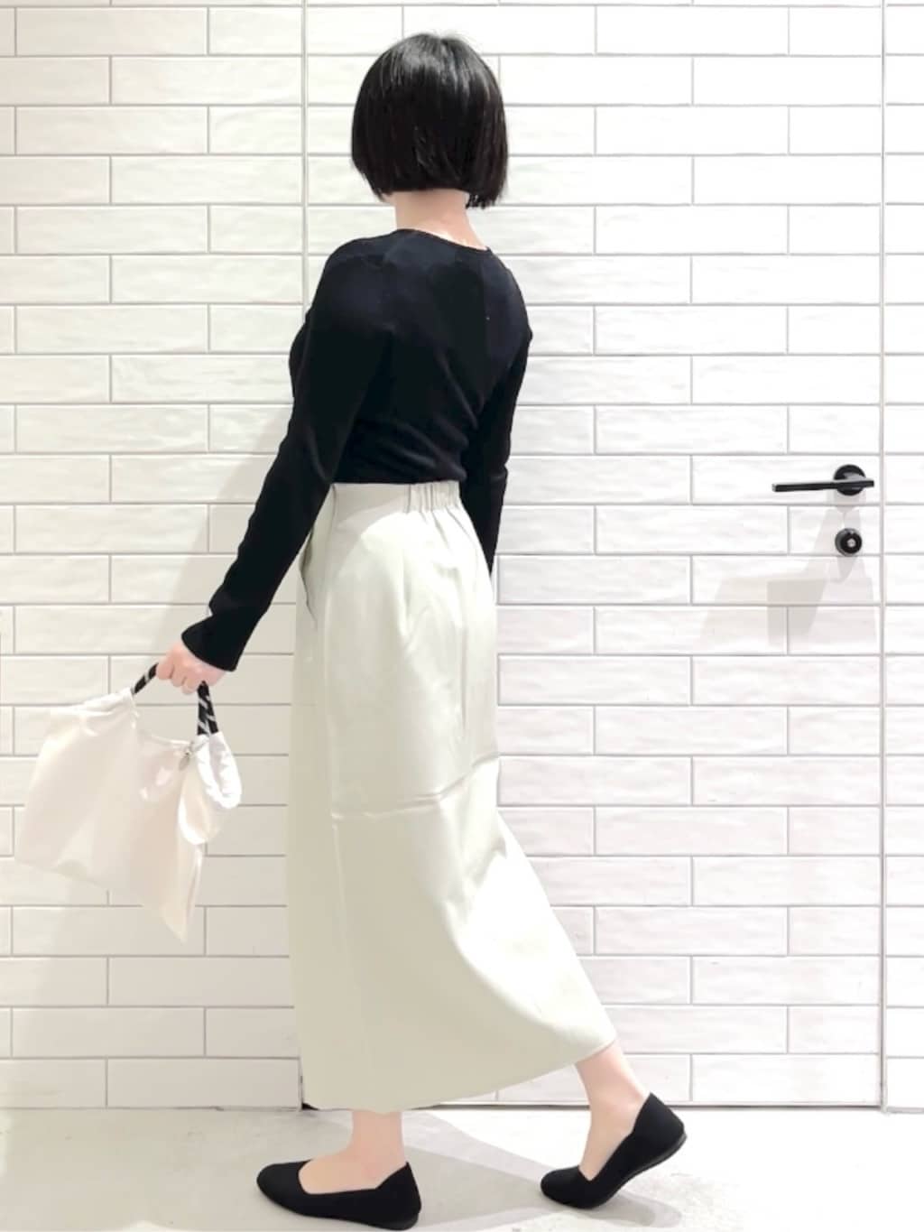 しおりさんの「OPAQUE.CLIP｜ラメリブニット【洗濯機OK】」を使ったコーディネート
