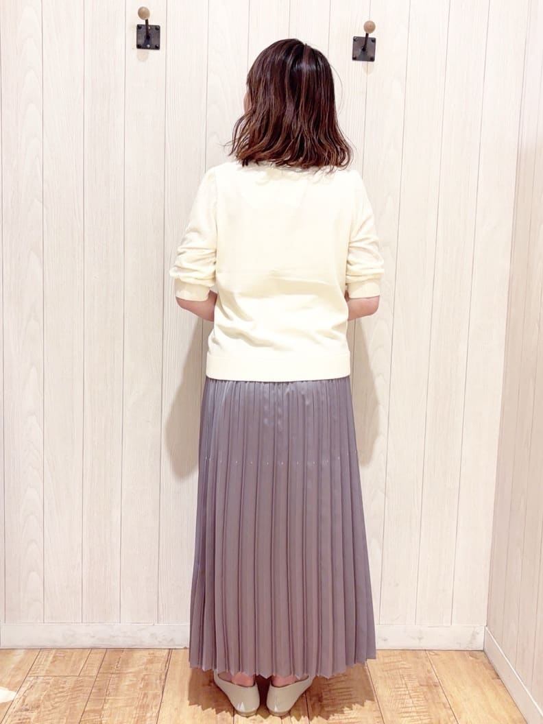 あいこさんの「SHOO･LA･RUE｜【洗濯機可/S-LL】シンプルだけど華やか レースの5分袖ニット」を使ったコーディネート