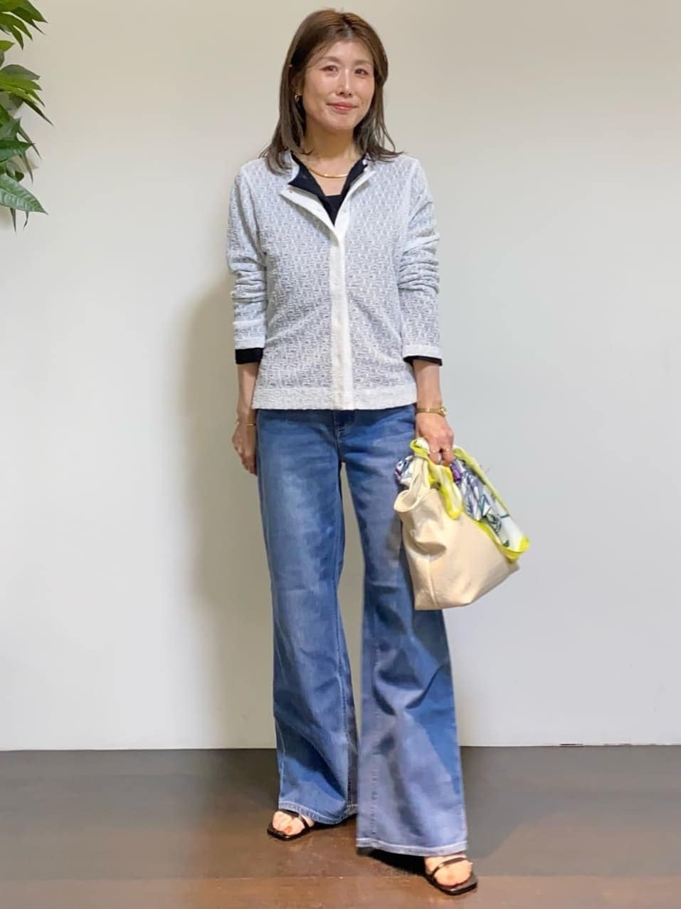 tomoさんの「UNTITLED｜◆【シアー】ストレッチレースカーディガン」を使ったコーディネート