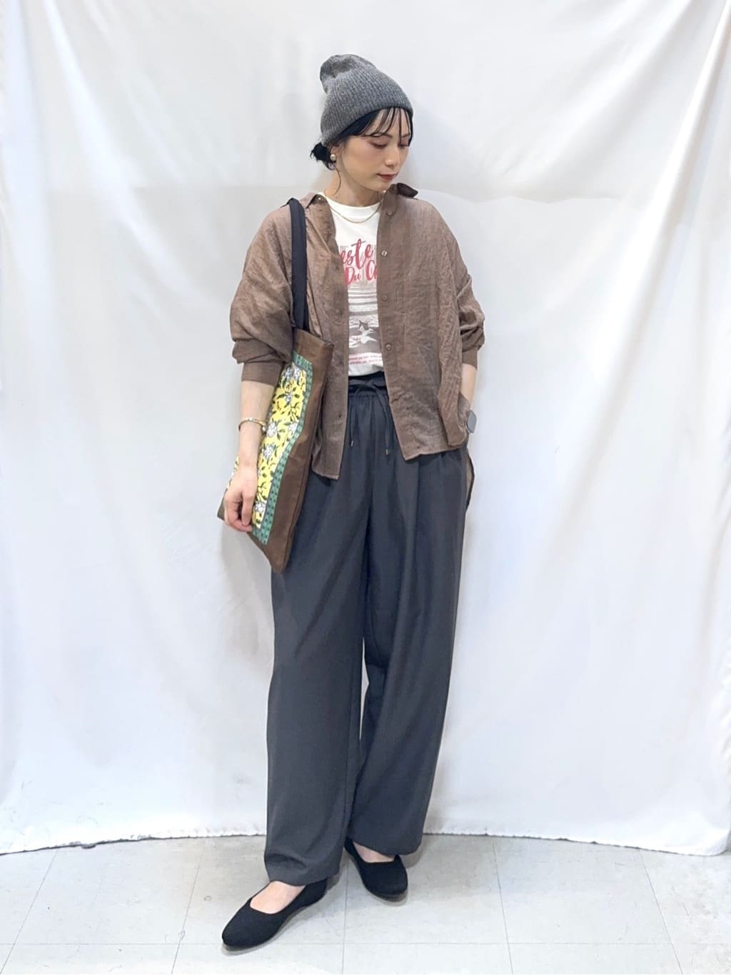 𝐇𝐢𝐫𝐨𝐦𝐢さんの「SHOO･LA･RUE｜【綿100％/S-LL/プチプラ】選べる3柄 プリントアソートTシャツ」を使ったコーディネート