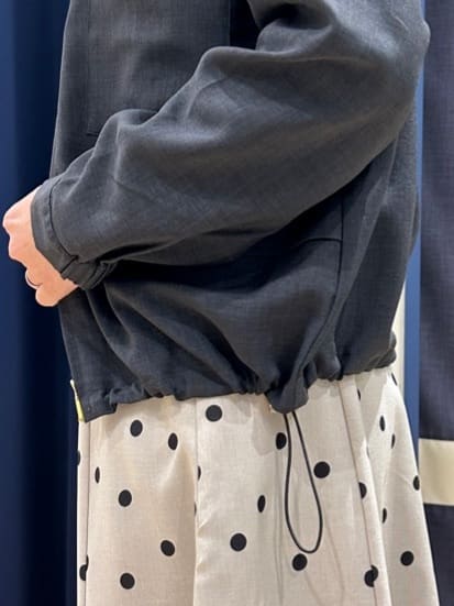 Orikaさんの「grove｜【貴島明日香さん着用・洗える】麻調ノーカラーブルゾン」を使ったコーディネート