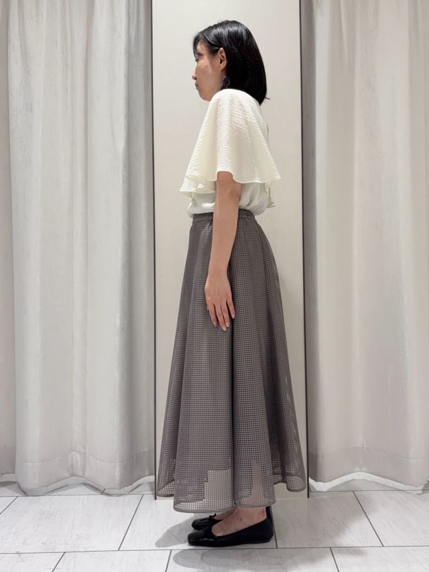 わたなべさんの「UNTITLED｜【洗える/ストレッチ性/フェミニン】ケープデザインブラウス」を使ったコーディネート