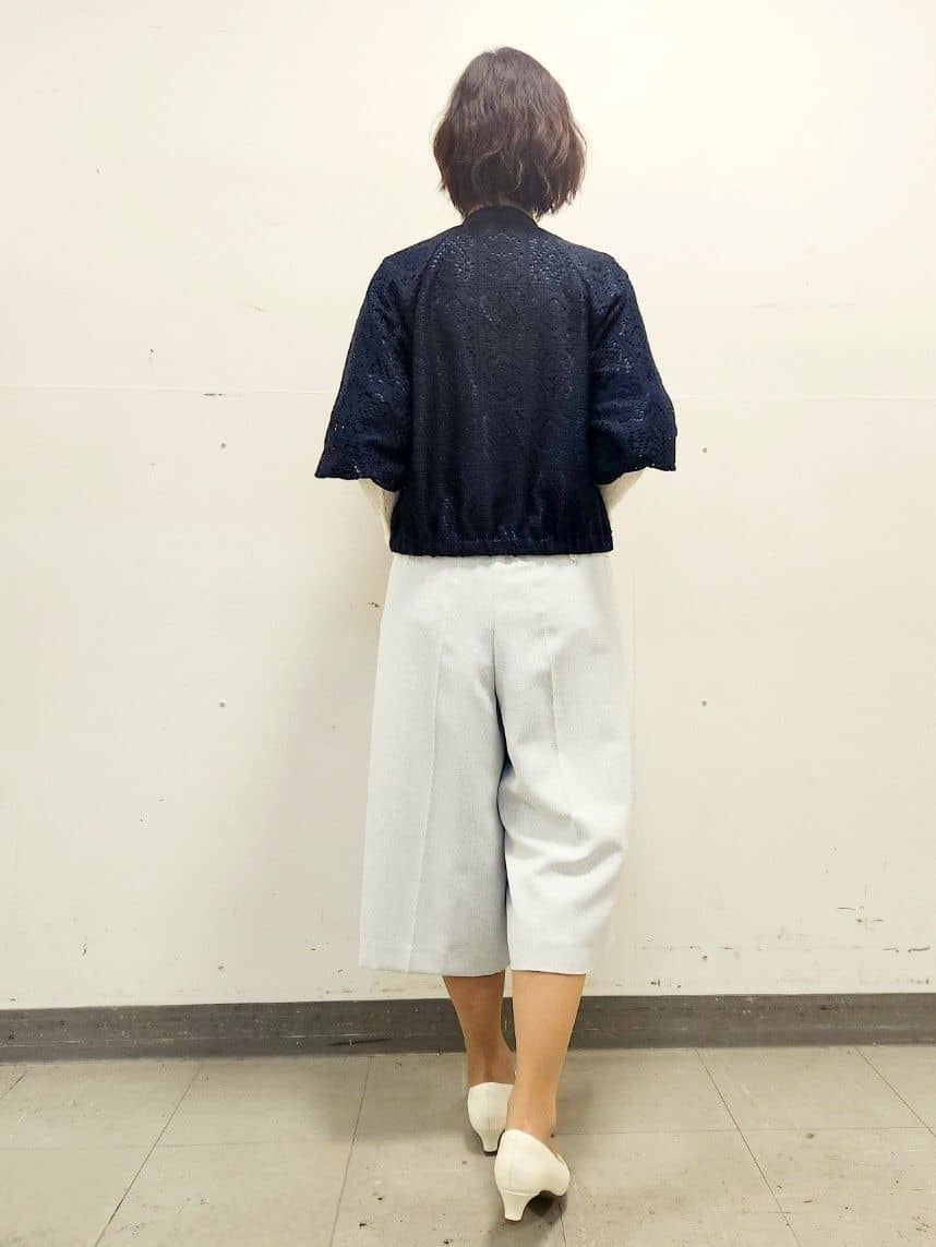 mayumayuさんの「Reflect｜【インナーにおすすめ◎】クルーネックレースジャージトップス」を使ったコーディネート