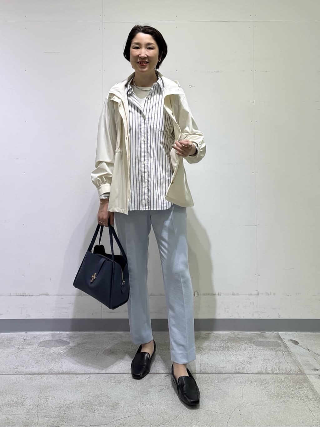 yuriさんの「INDIVI｜【洗える／UVケア／SETUP可】着る日傘テーパードパンツ」を使ったコーディネート
