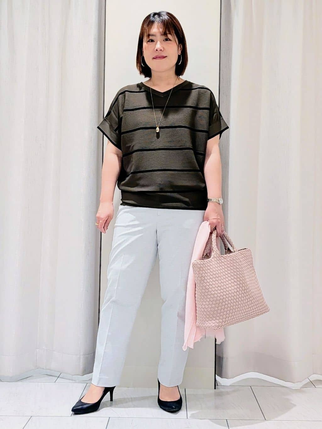 Onumaさんの「UNTITLED｜【接触冷感/洗える/後ろウエストゴム】オックステーパードパンツ」を使ったコーディネート