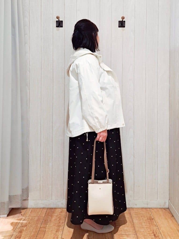 kotomiさんの「SHOO･LA･RUE｜【防花粉/高レビュー】きれいもかっこいいも叶える 欲張りマウンテンパーカ」を使ったコーディネート