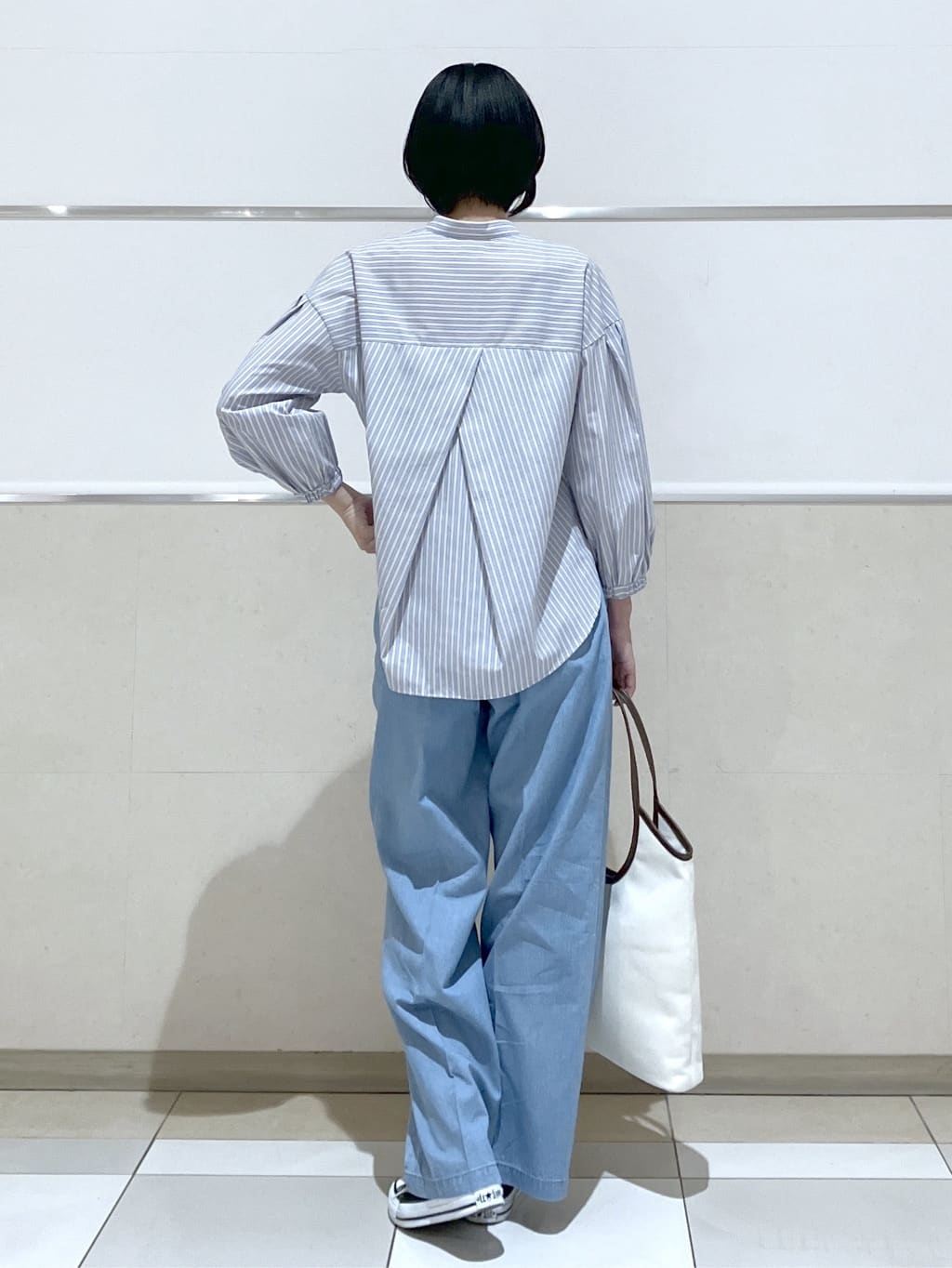 eriko さんの「Dessin｜【洗える】バルーンスリーブバンドカラーシャツ」を使ったコーディネート
