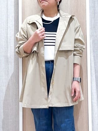 naoさんの「grove｜【撥水／シルエット2WAY】羽織るだけでサマになる、スタンドネックテントラインコート」を使ったコーディネート