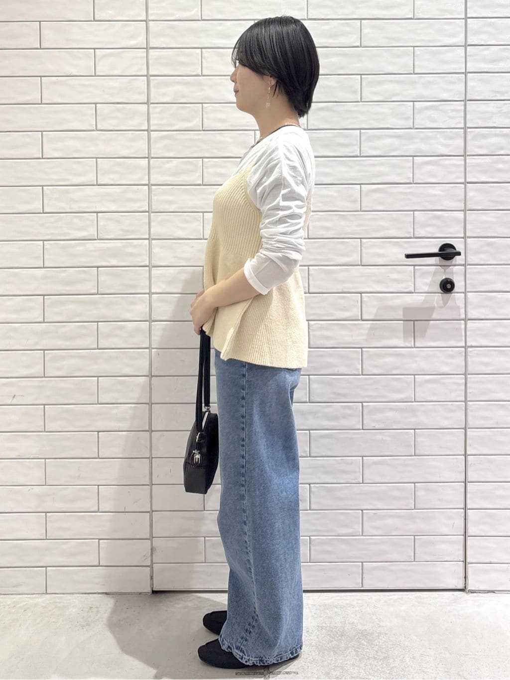 ayumiさんの「OPAQUE.CLIP｜ペプラムキャミソールニット【洗濯機OK】」を使ったコーディネート