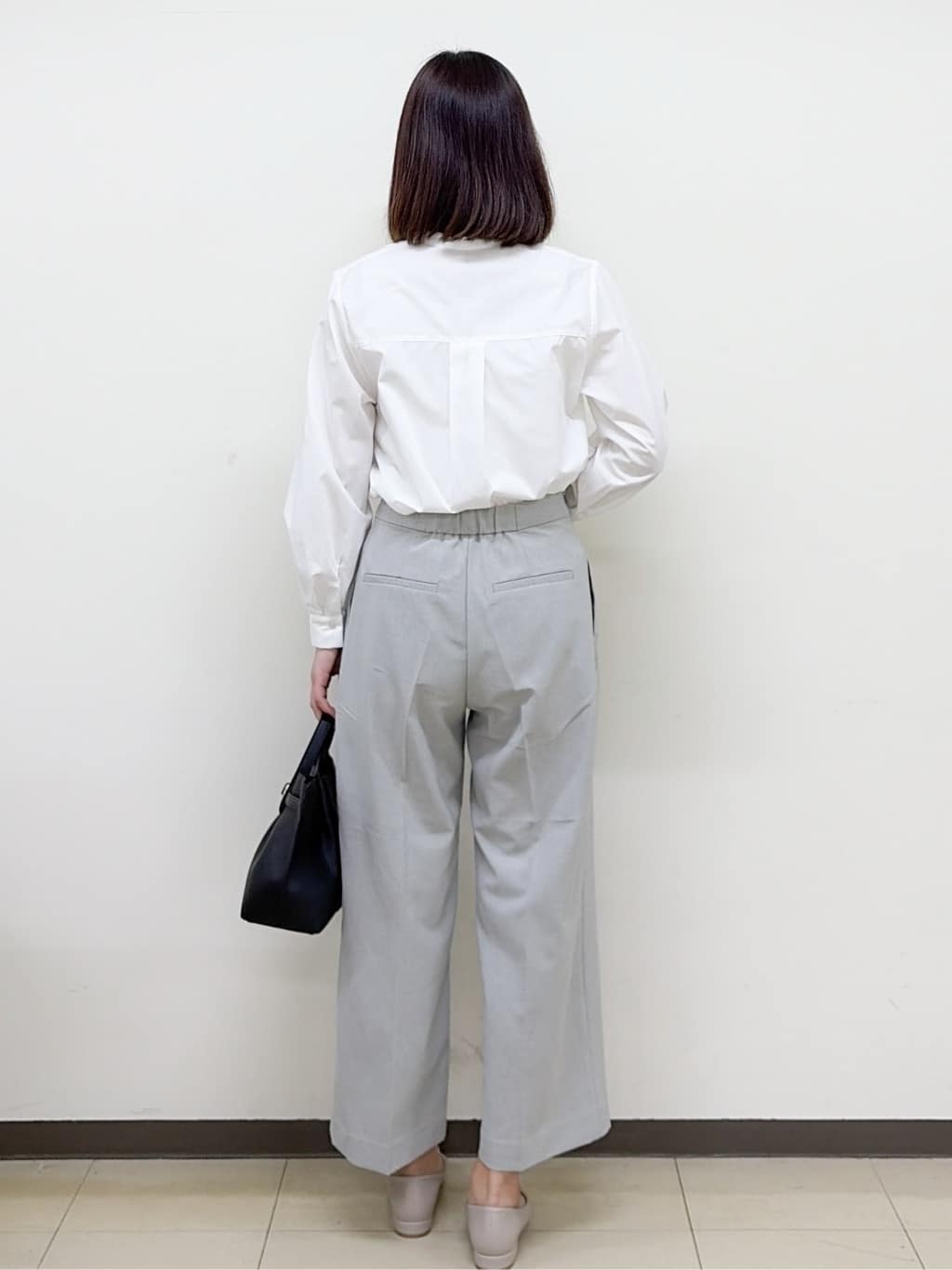 yurinaさんの「index｜フリルキーネックシャツ【洗濯機OK／イージーアイロン／防シワ】《XS～LL／7col》」を使ったコーディネート