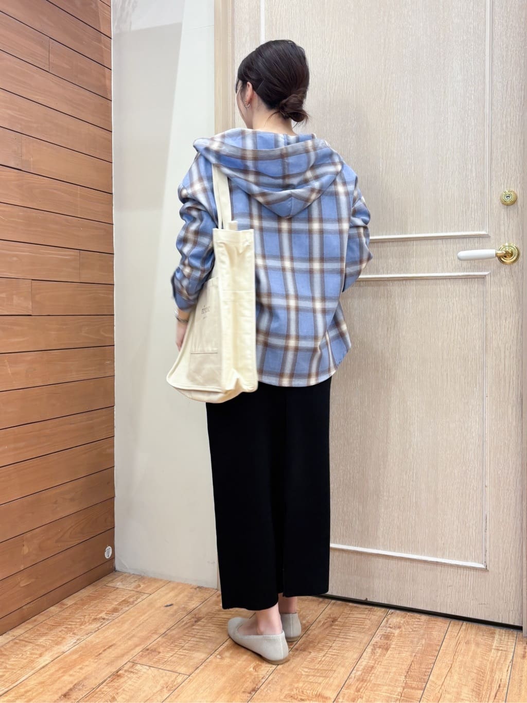 なみさんの「SHOO･LA･RUE｜【洗濯機可】涼しげで軽やかな チェックシャツパーカ」を使ったコーディネート