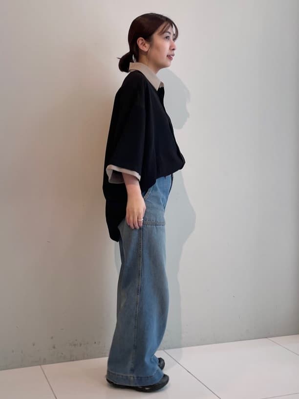 abeさんの「tk.TAKEO KIKUCHI｜【さらりタッチ】クレリックレギュラーシャツ/ドレープ/配色襟/バイカラー/美シルエット/夏服」を使ったコーディネート