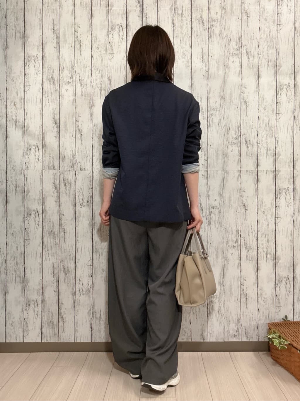 シカさんの「SHOO･LA･RUE｜ハンドルカクシボトートバッグ」を使ったコーディネート