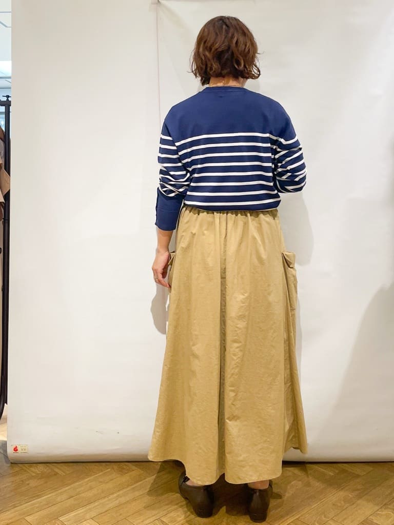 なかさんの「index｜金ボタン使いリラクシーニット【洗濯機OK】」を使ったコーディネート