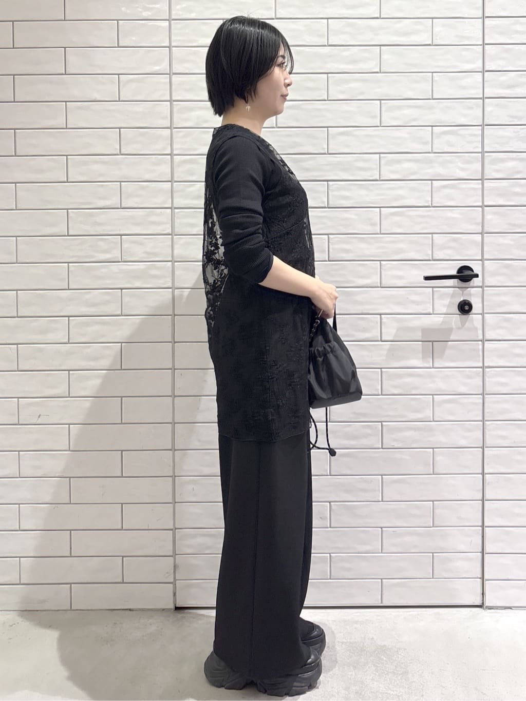 ayumiさんの「OPAQUE.CLIP｜シアー刺繍チュニックブラウス【洗濯機OK】」を使ったコーディネート