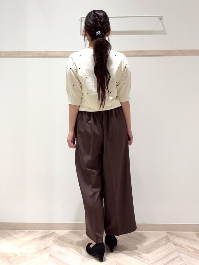 nanaさんの「SHOO･LA･RUE｜【S-LL/二の腕カバー】品よく隠せる ドット刺繍5分袖ニット」を使ったコーディネート