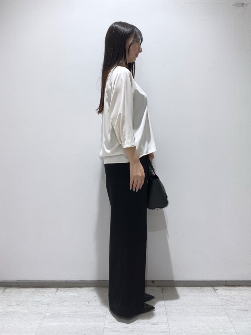meiさんの「INDIVI｜【接触冷感／透湿／着る日傘】ドルマントップス」を使ったコーディネート