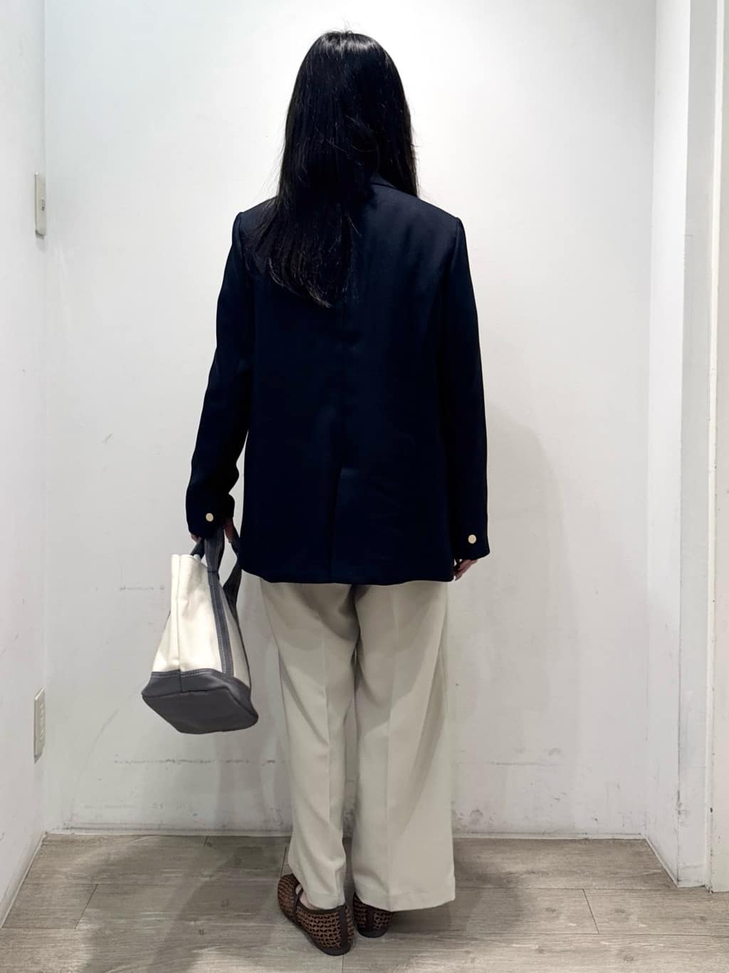 yuicciさんの「OPAQUE.CLIP｜金ボタンダブルブレストテーラードジャケット／セットアップ対応【洗える】」を使ったコーディネート