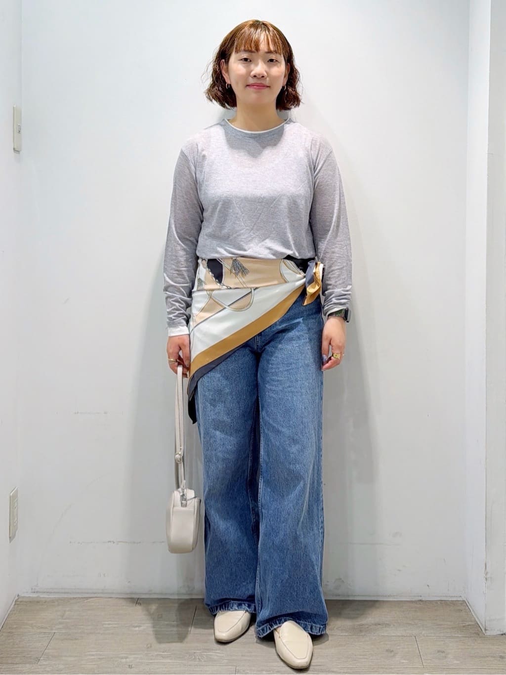 sumicaさんの「OPAQUE.CLIP｜配色レイヤードロングスリーブTシャツ【洗える】」を使ったコーディネート