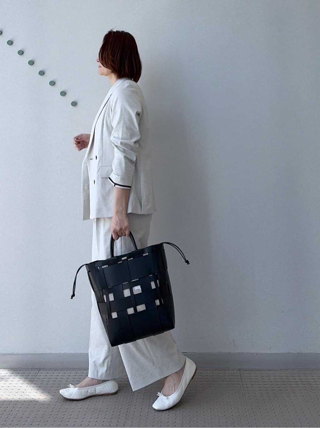 yoshikadoさんの「DRESSTERIOR｜【セットアップ可/吸水速乾/ウォッシャブル】リネンブレンドオックスダブルジャケット」を使ったコーディネート