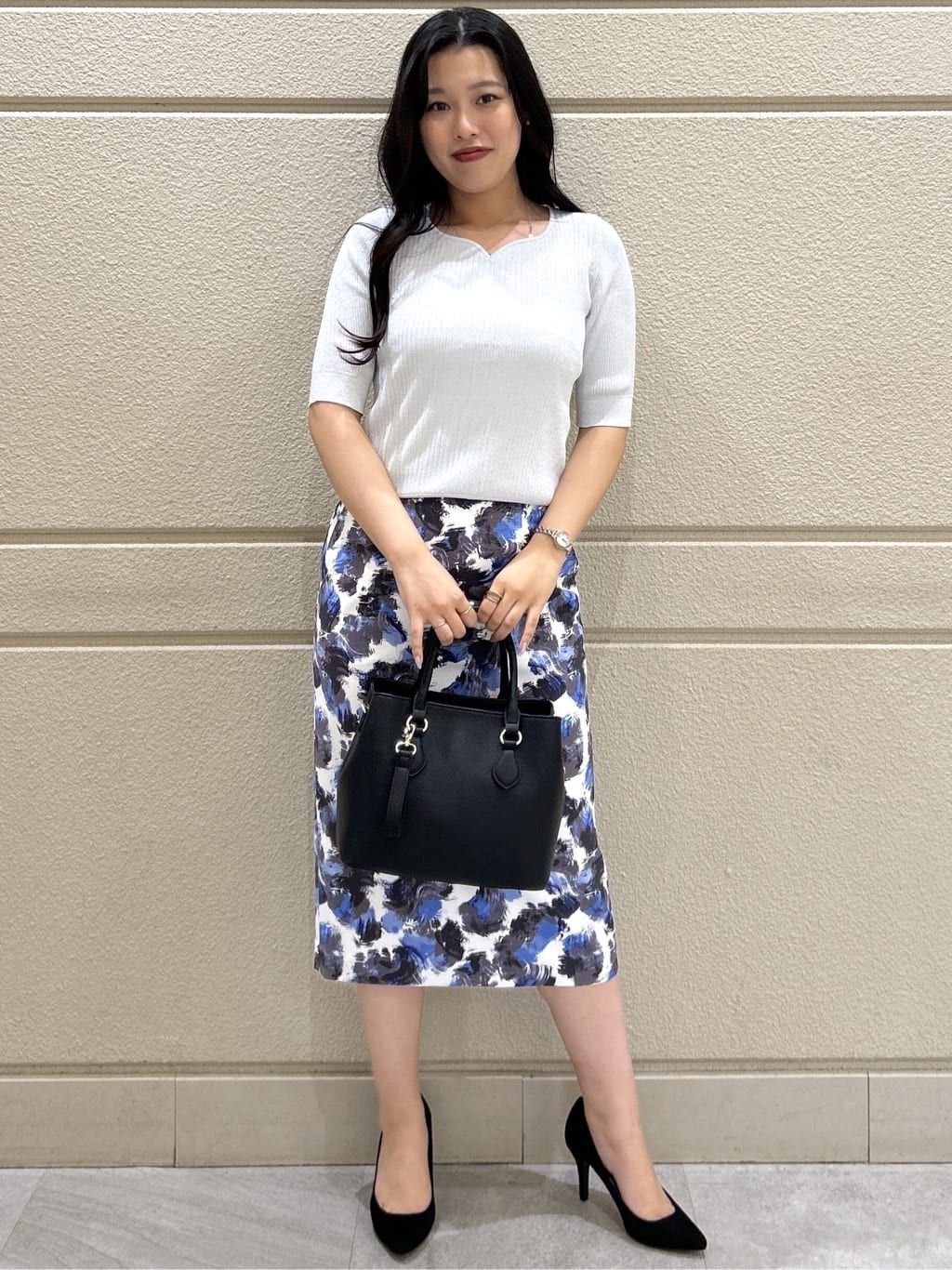 Momokaさんの「COUP DE CHANCE｜【洗える／日本製／ハートネック】5分袖ラメ入りニットトップス」を使ったコーディネート