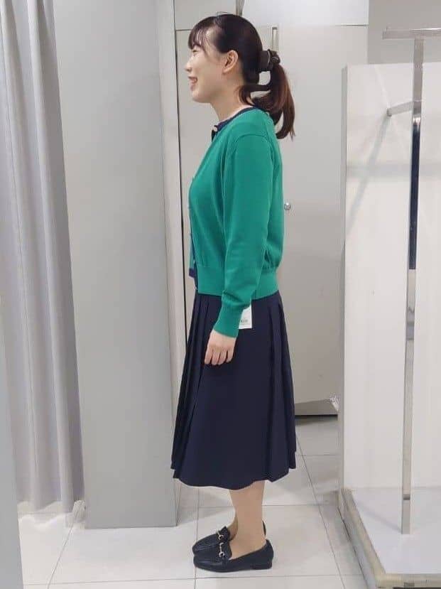 AZUSAさんの「Reflect｜【アンサンブル可】バイカラーカーディガン」を使ったコーディネート