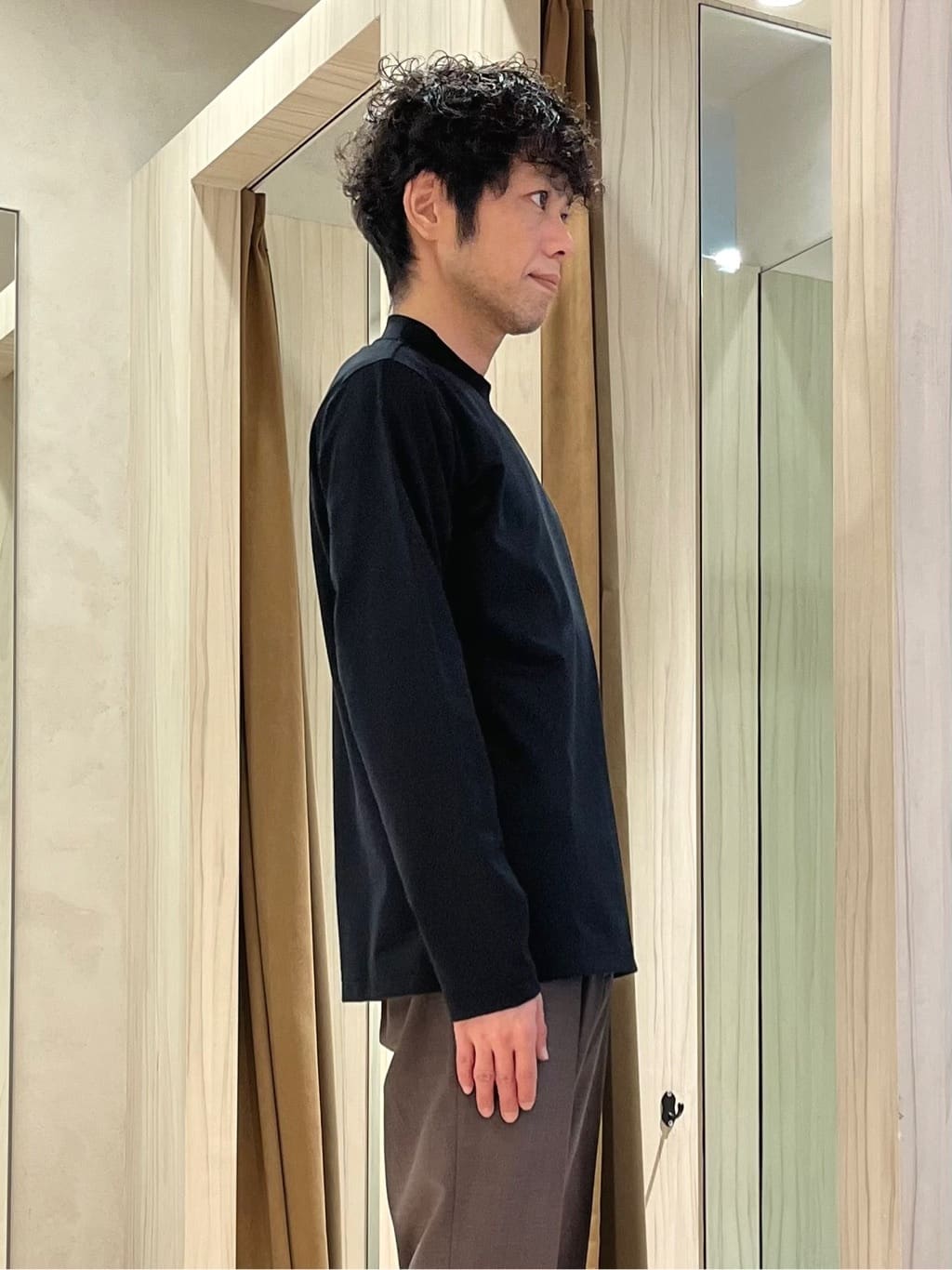 URAさんの「TAKEO KIKUCHI｜【BOWLER HAT LABEL】トロピカルシャンブレージャケット」を使ったコーディネート