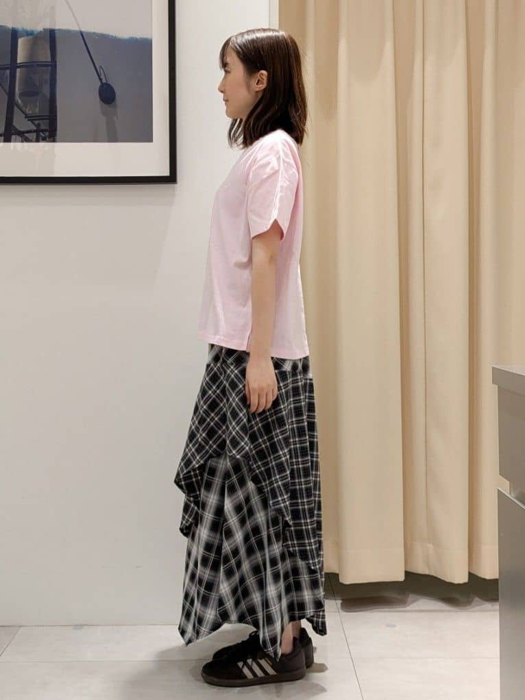 なめさんの「THE SHOP TK｜ダンボールジップパーカ」を使ったコーディネート