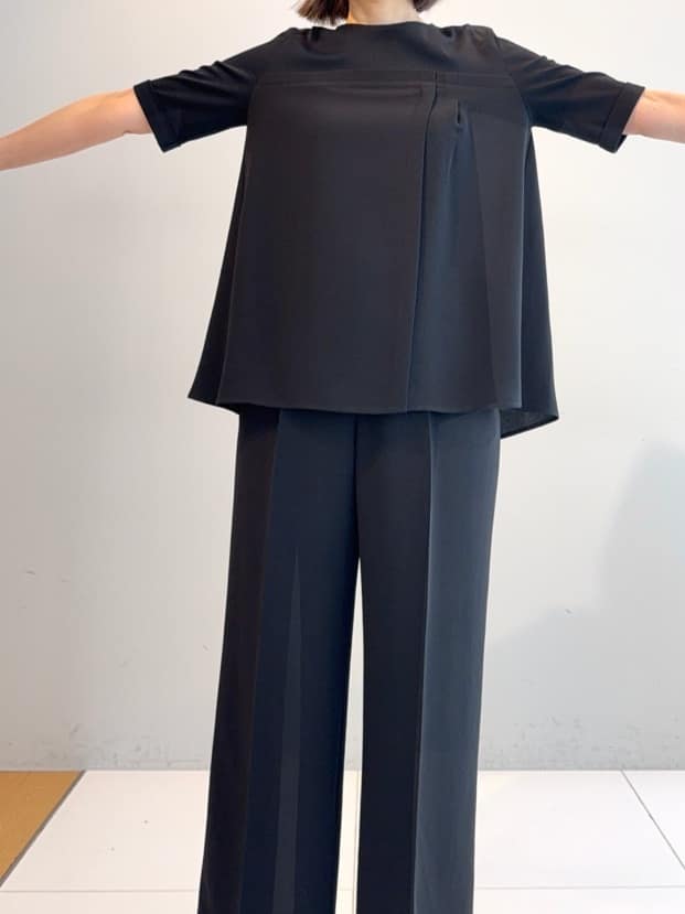 murayamaさんの「INDIVI｜【洗える／UVケア／SETUP可】着る日傘ワイドパンツ」を使ったコーディネート