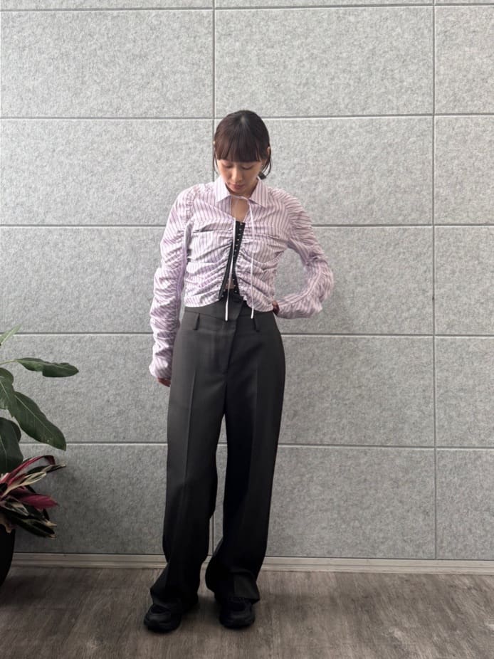 designer yukaさんの「CODE A｜stripe gather shirt」を使ったコーディネート