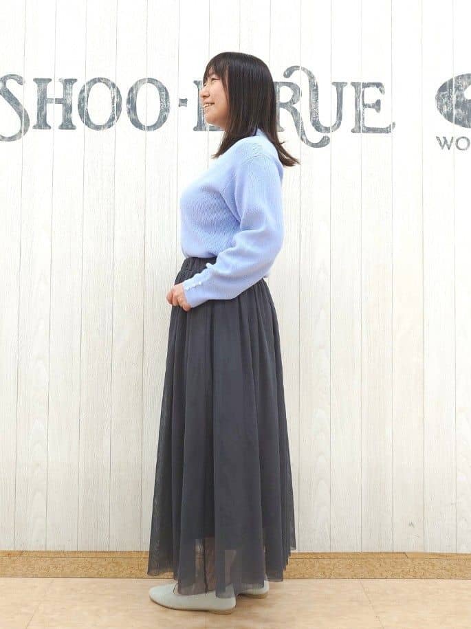 とろろさんの「SHOO･LA･RUE｜【NEW/22.5㎝-24.5㎝】洗えてサラサラ ニットパンプス」を使ったコーディネート