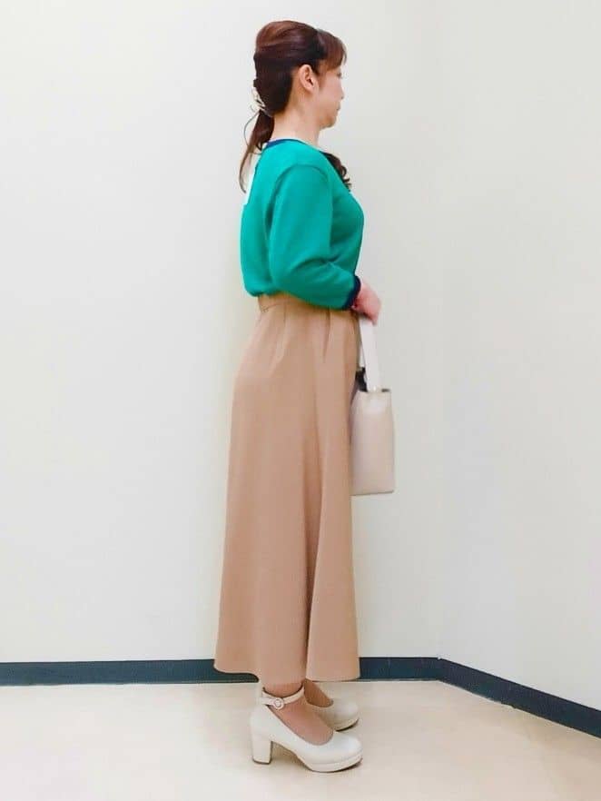 花さんの「Reflect｜【アンサンブル可】バイカラーカーディガン」を使ったコーディネート
