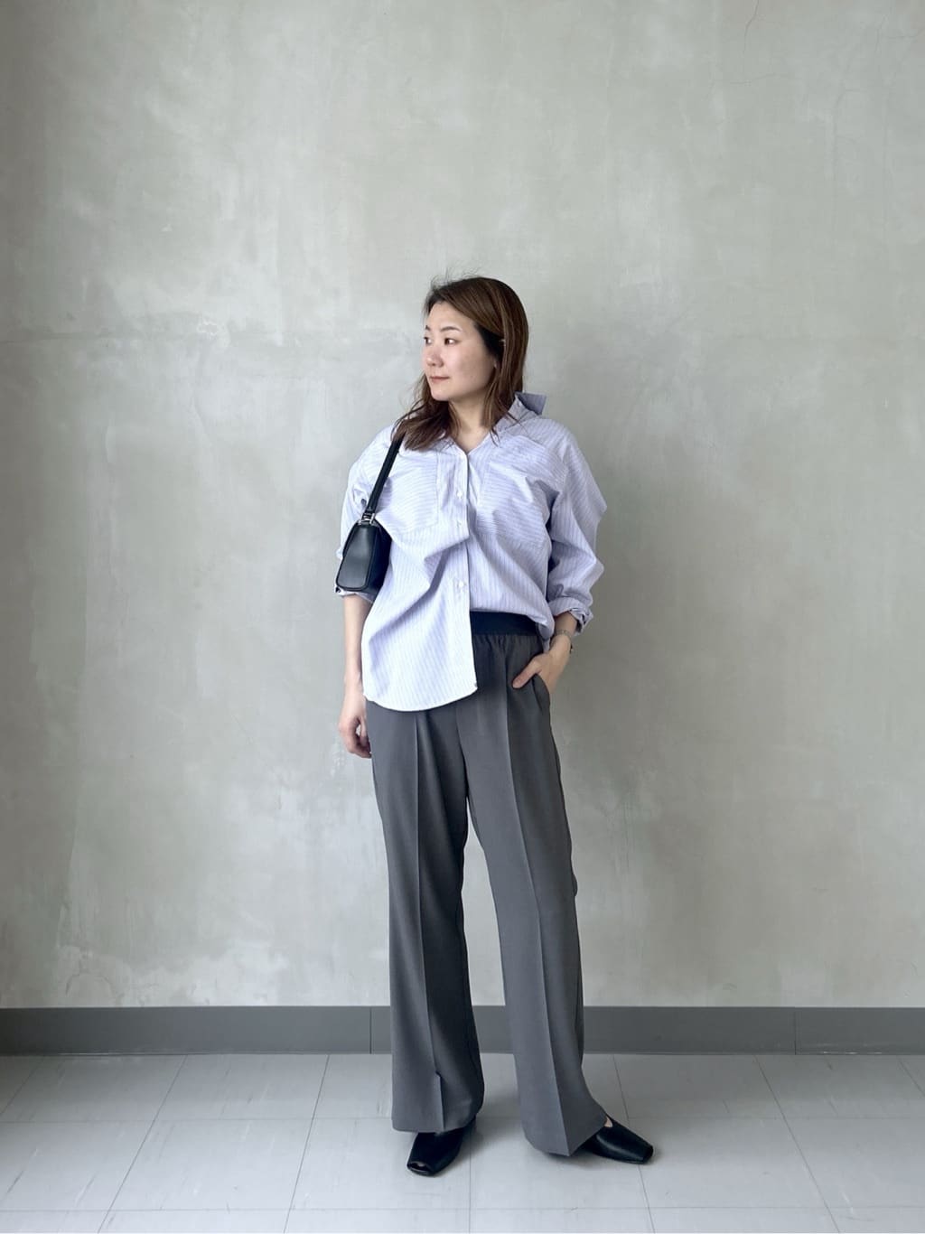takaさんの「INDIVI｜モダンシルエットハンドバッグ」を使ったコーディネート
