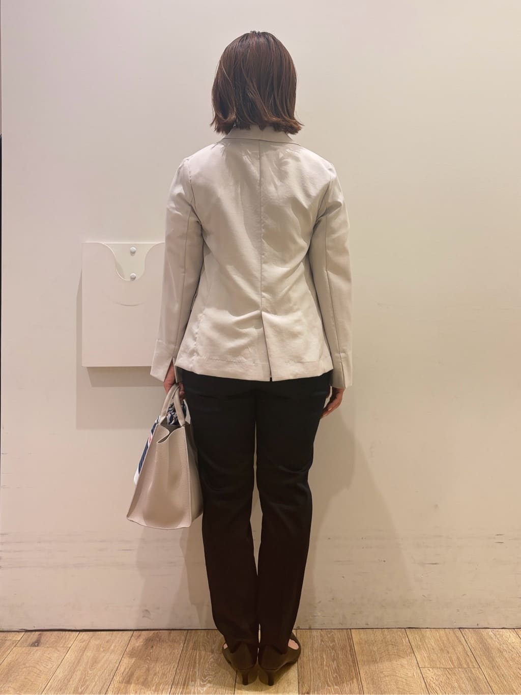 YUKOさんの「index｜《再入荷》ダブルブレストテーラードジャケット【接触冷感／吸水速乾／イージーアイロン／防シワ／洗濯機O」を使ったコーディネート
