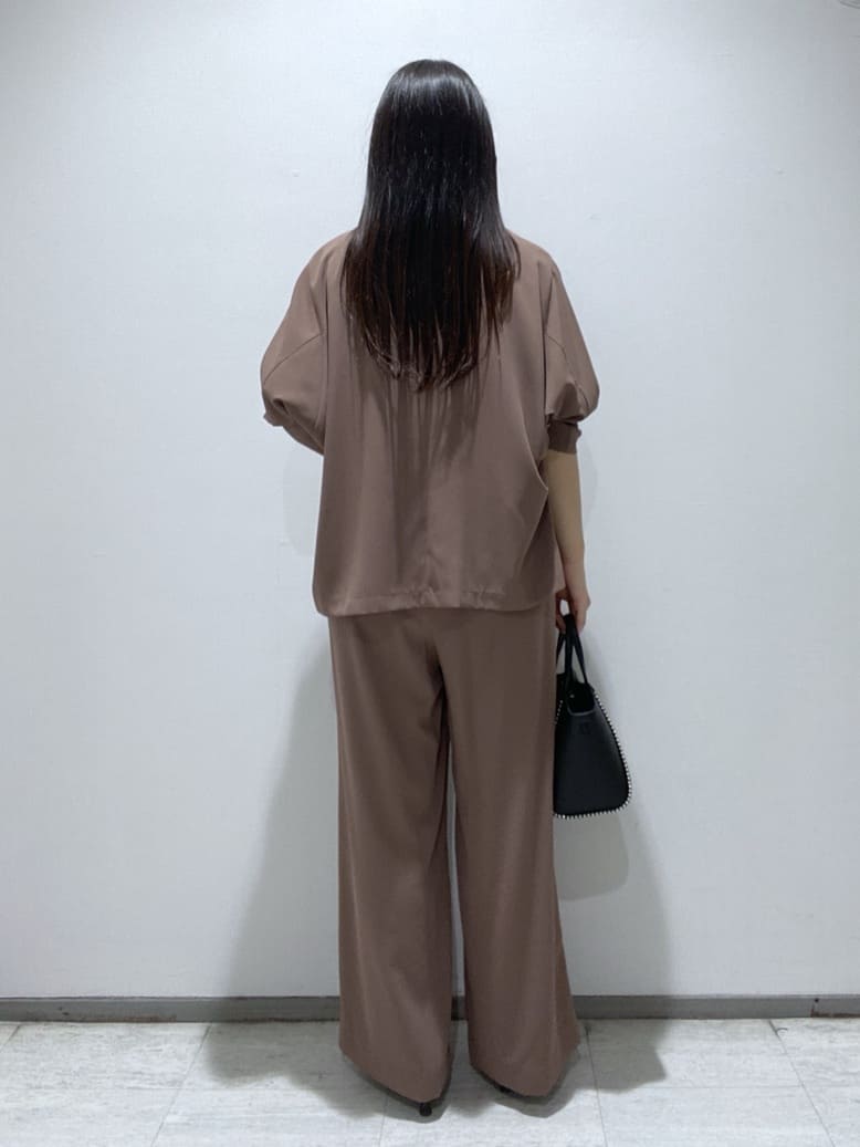 meiさんの「INDIVI｜【接触冷感／透湿／着る日傘】ドルマントップス」を使ったコーディネート