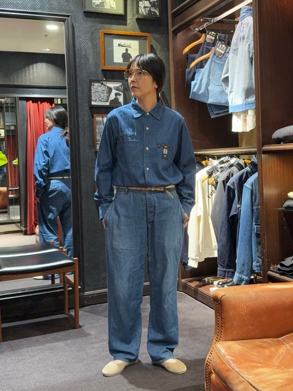 神野（jinno）さんの「TAKEO KIKUCHI｜【BOWLER HAT LABEL】Tエンブレム デニムシャツ」を使ったコーディネート