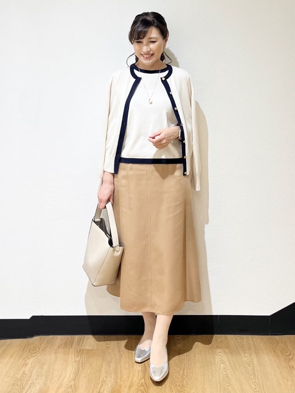 ayaさんの「Reflect｜【アンサンブル可】バイカラーカーディガン」を使ったコーディネート