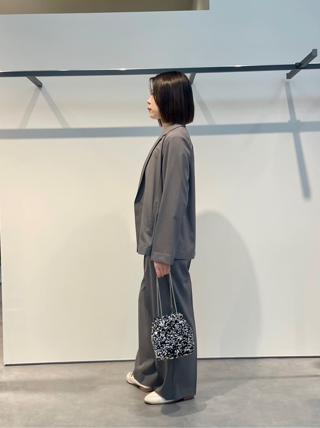 amiさんの「INDIVI｜Comfy SET UP｜ダブルブレストイージージャケット【セットアップ対応／通勤／カセット服／接触」を使ったコーディネート