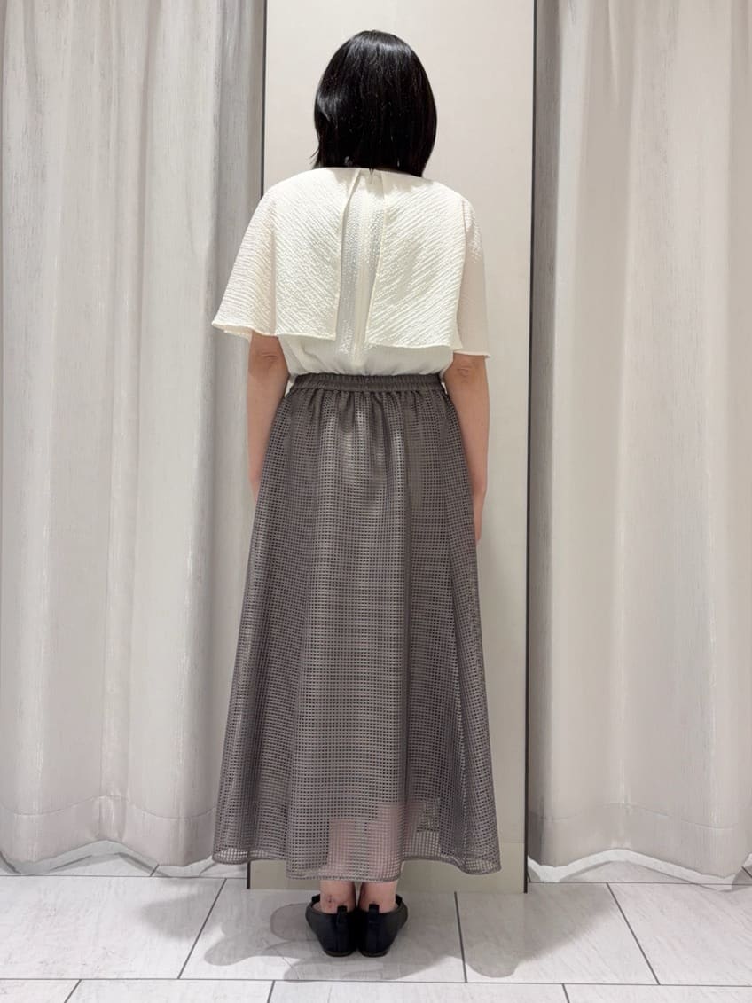 わたなべさんの「UNTITLED｜【洗える/ストレッチ性/フェミニン】ケープデザインブラウス」を使ったコーディネート