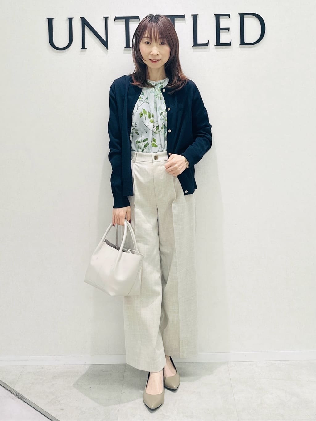 Miwaさんの「UNTITLED｜◆【アンサンブル可/洗える】クルーネックニットカーディガン」を使ったコーディネート
